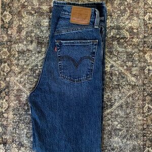 Levi’s Ribcage Straight Jeans size 27